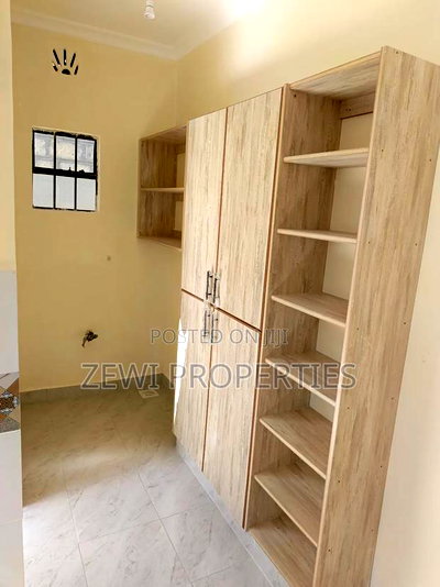 3bdrm Bungalow in Matasia, Merisho for sale - Image 9