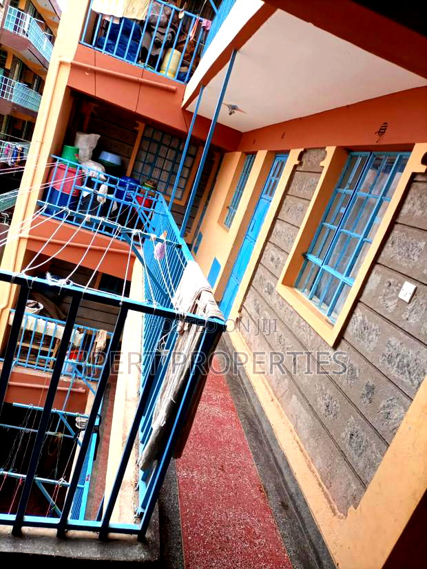 11bdrm Apartment in Kasarani Hunters for sale