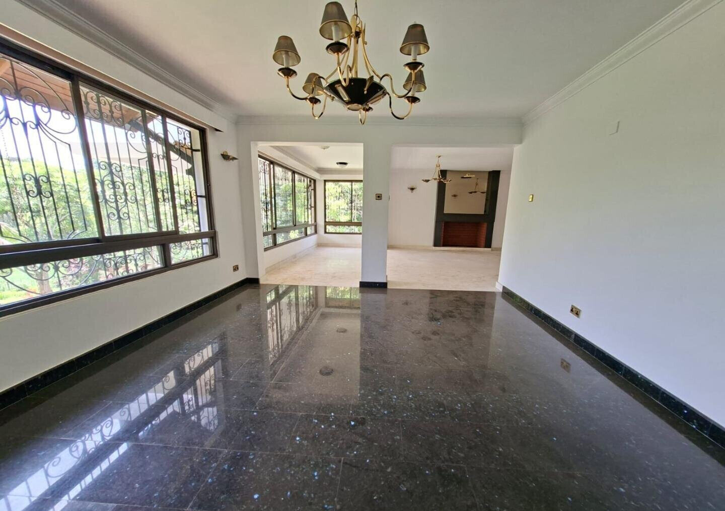 0.19 Acre 6BR Haven with Garden