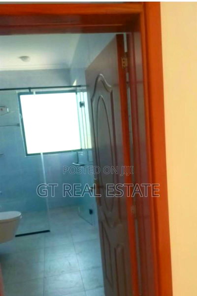 Furnished 4bdrm Maisonette in Membley Estate for sale - Image 5