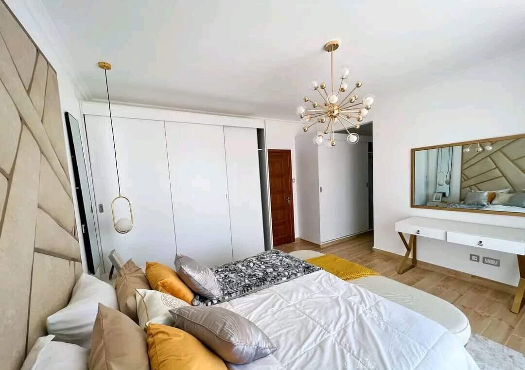 4BR Townhouse with Floating Staircase & DSQ - Kitengela