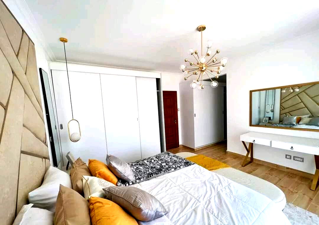 4BR Townhouse with Floating Staircase & DSQ - Kitengela