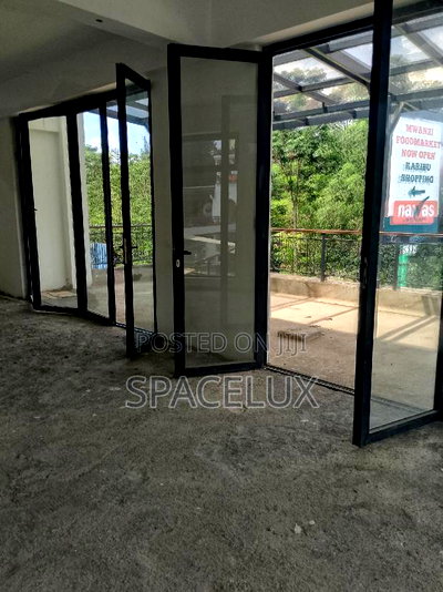 A Classic Mall Restaurants 2600sqft - Image 1