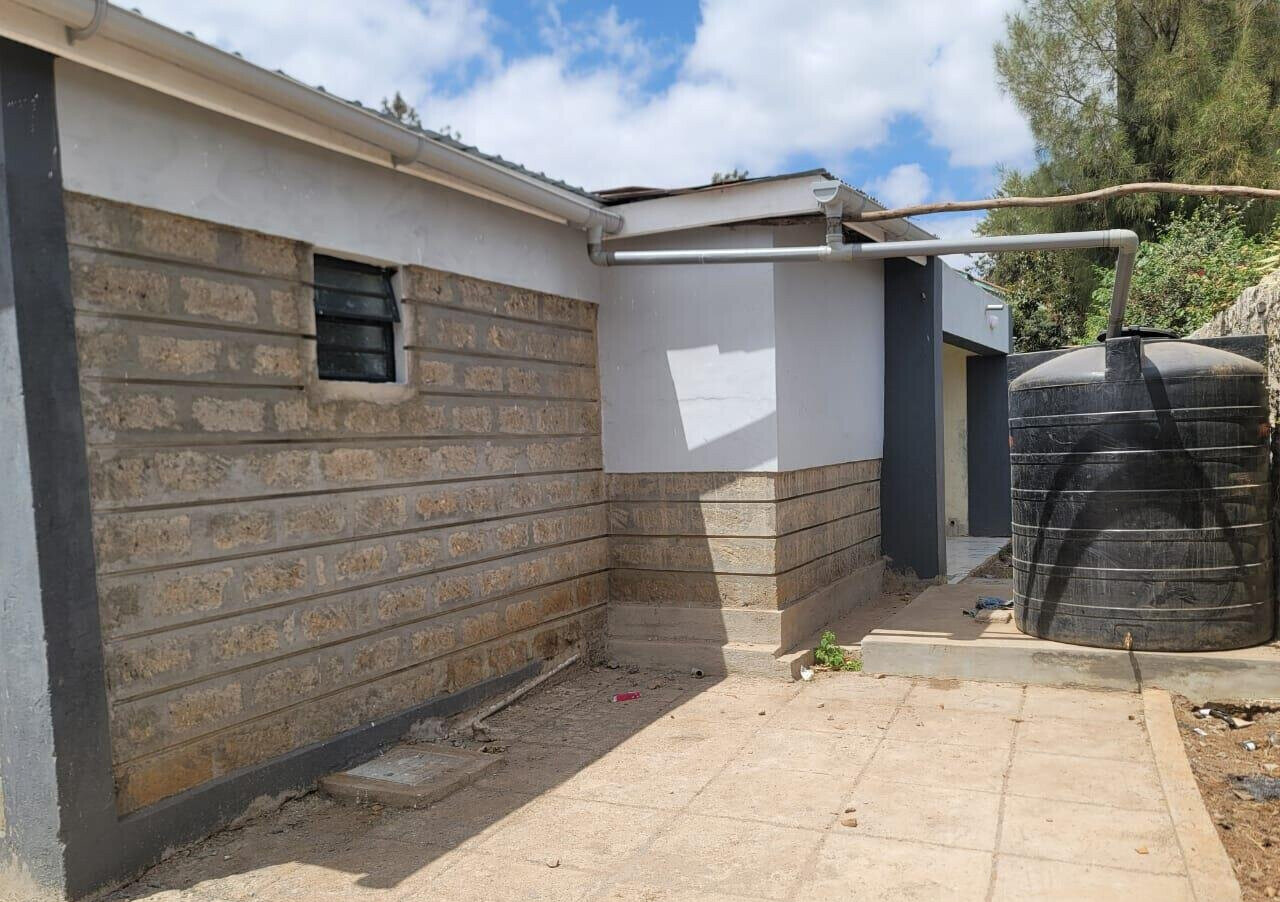 3BR House with Parking at KSh 45K