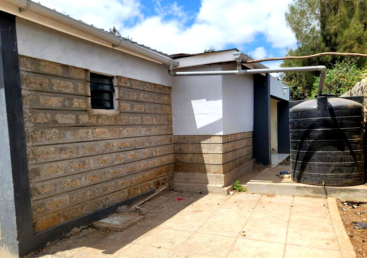 3BR House with Parking at KSh 45K