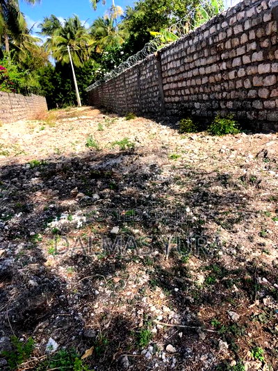 Half an Acre Land in Watamu - Image 2