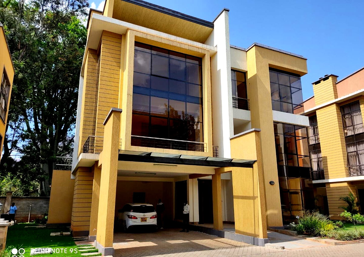Corner Unit Townhouse with Private Garden & Rooftop Terrace - Kileleshwa