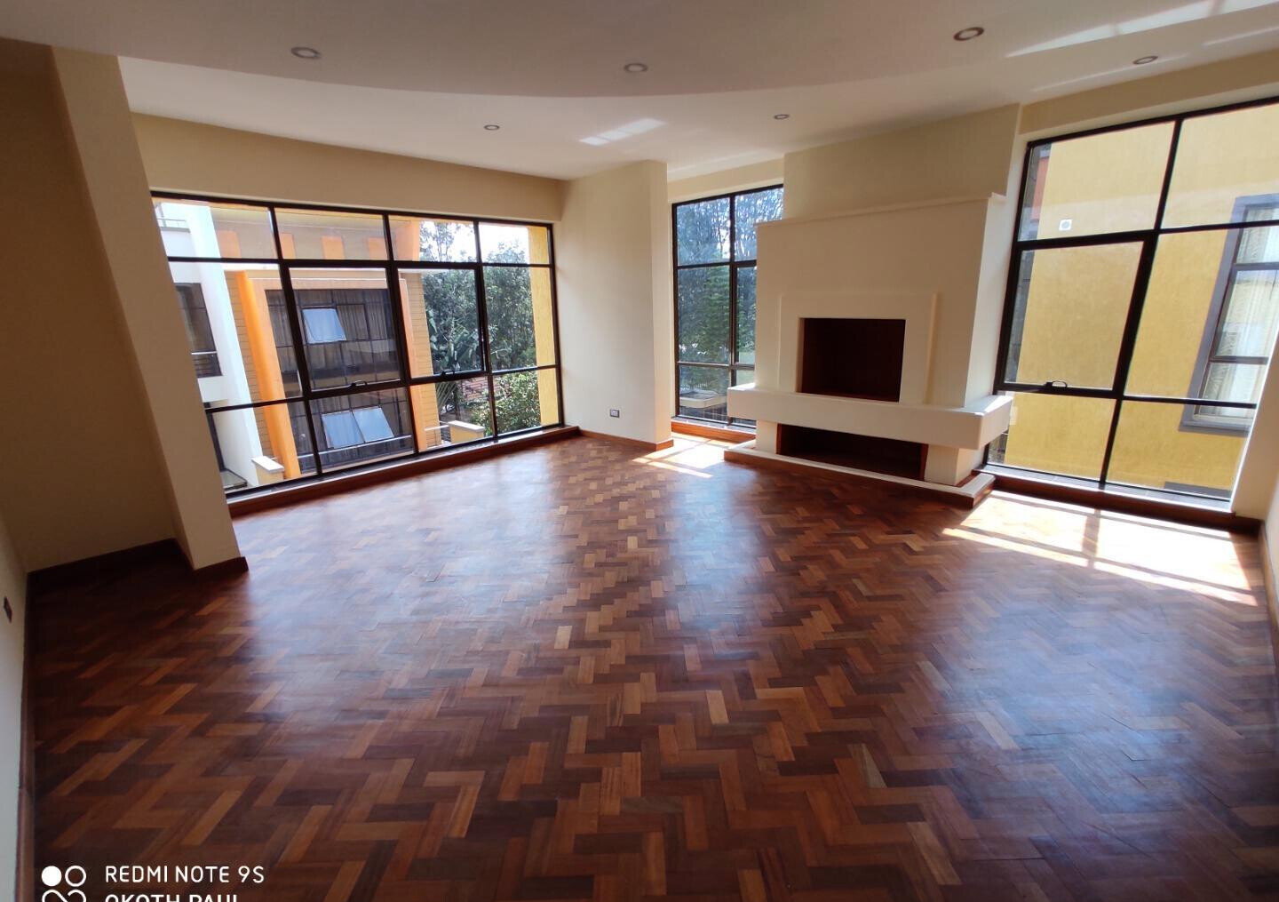 Corner Unit Townhouse with Private Garden & Rooftop Terrace - Kileleshwa