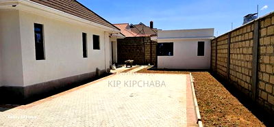 3bdrm Bungalow in Blossom, Elgon View for sale - Image 9