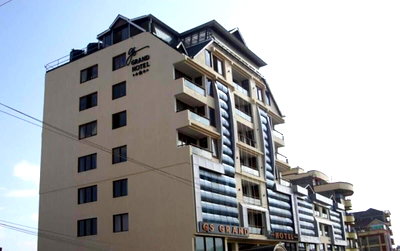 Quarter Acre Hotel with Garden