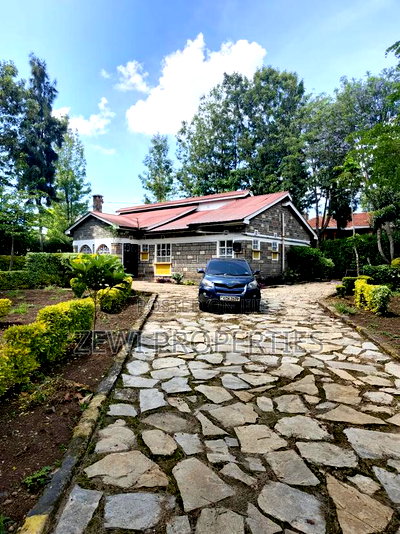 3bdrm Bungalow in Oluulua for sale - Image 17