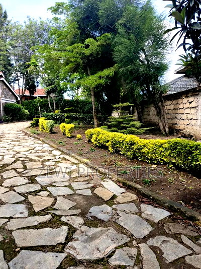 3bdrm Bungalow in Oluulua for sale - Image 15