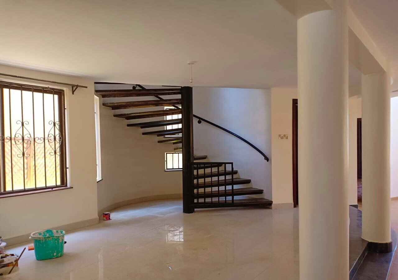 5-Ensuite Townhouse with DSQ & Safe Haven Security - Westlands