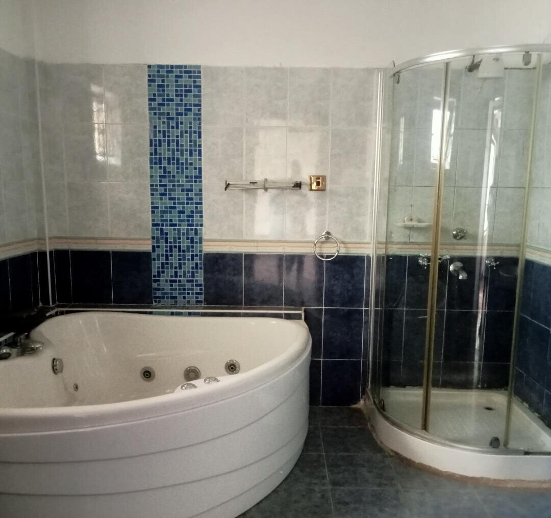 4 En-Suite Bedroom Townhouse with Staff Quarters - Parklands