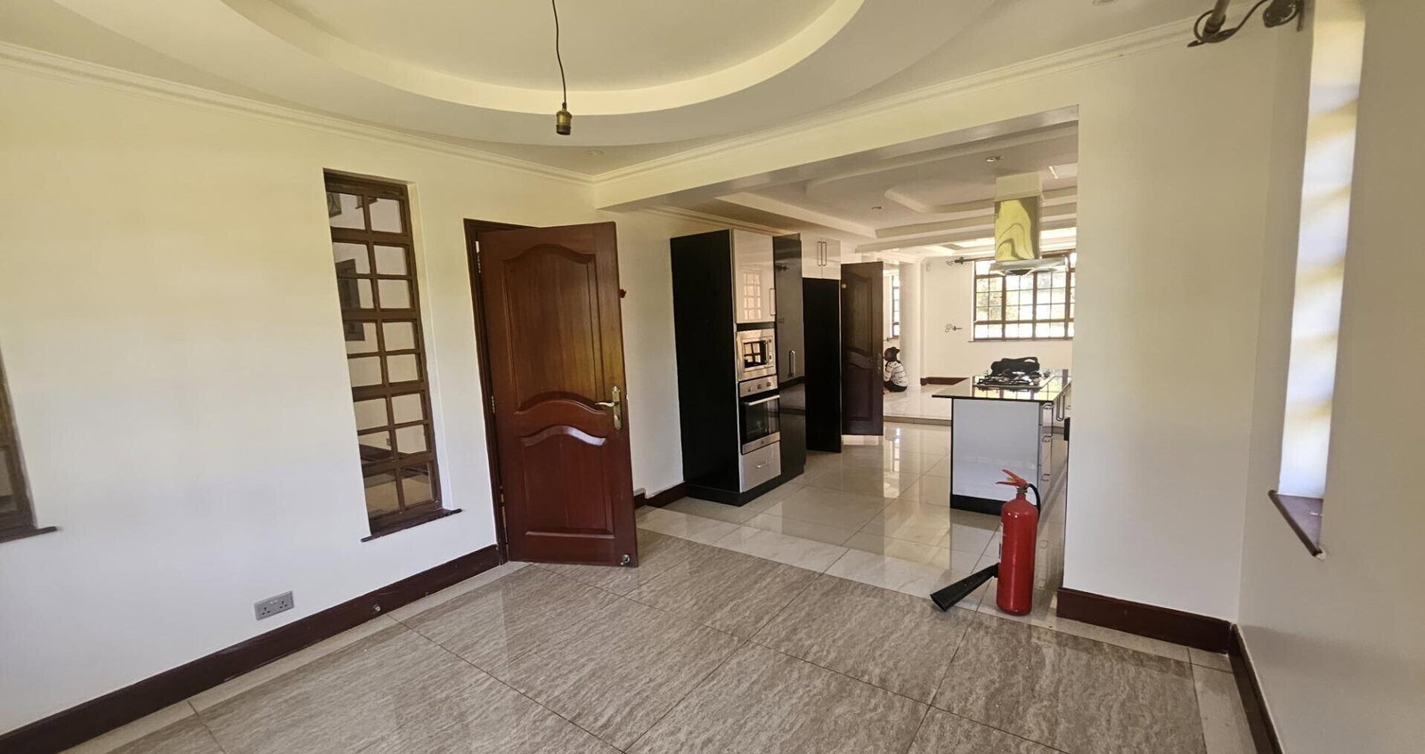 5BR All-Ensuite Townhouse with Pool & DSQ - Runda