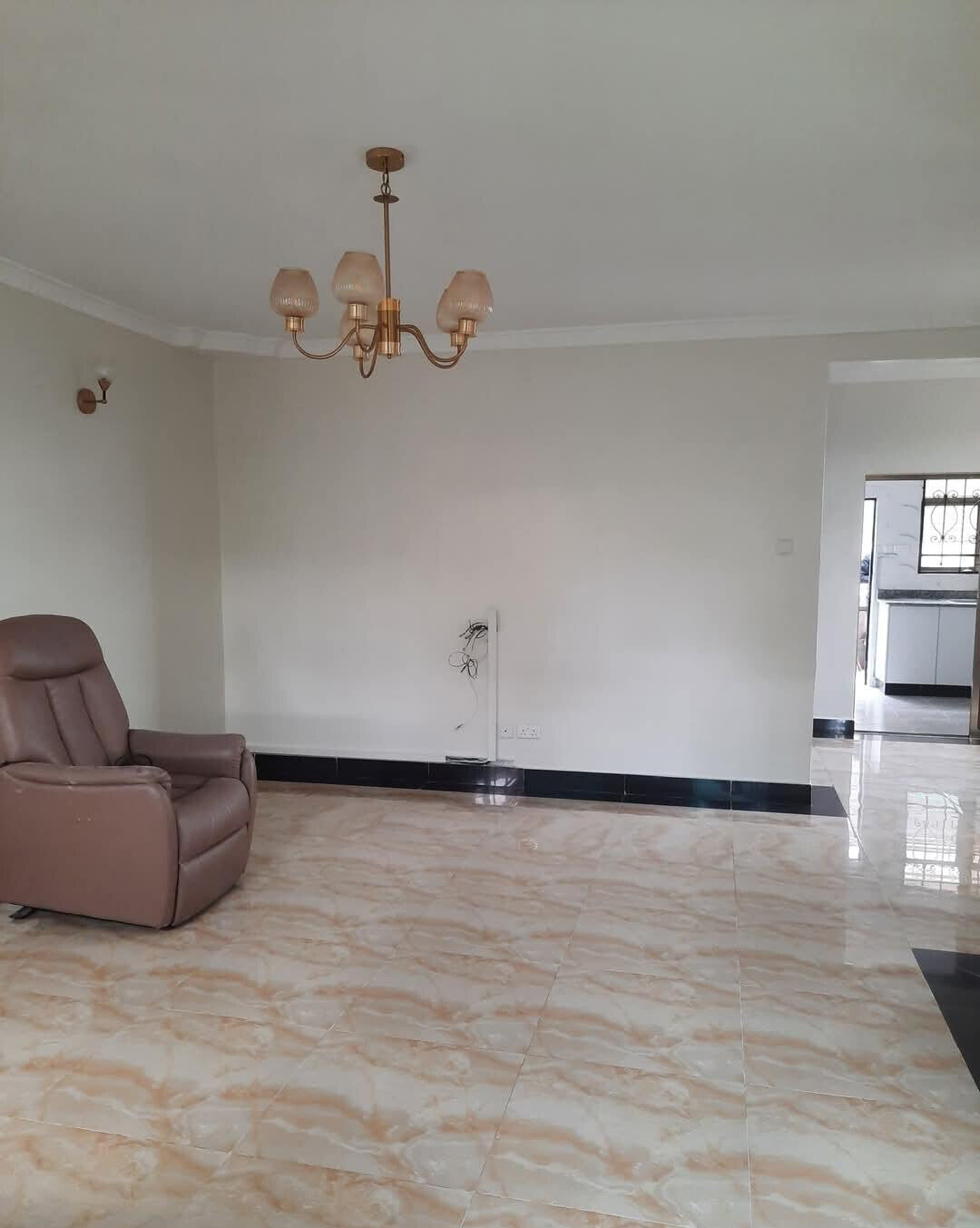 4BR Townhouse with Pool & Play Area - Athi River