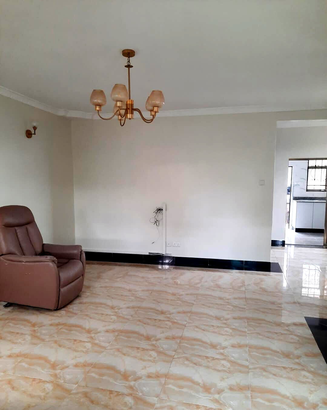 4BR Townhouse with Pool & Play Area - Athi River