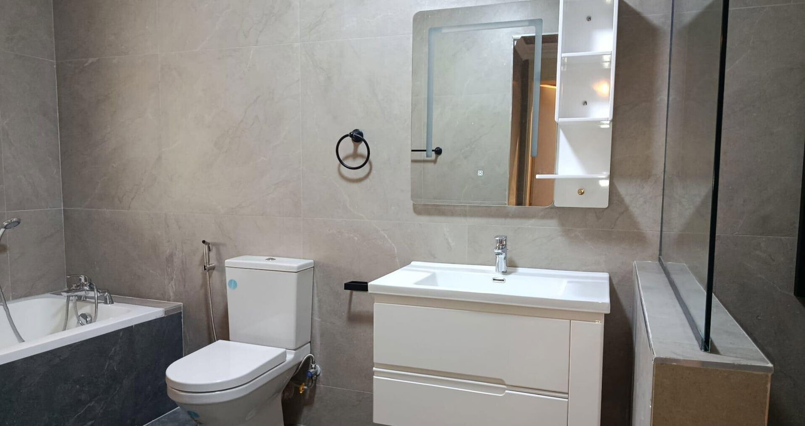 Half Acre 5BR Haven at KSh 640K