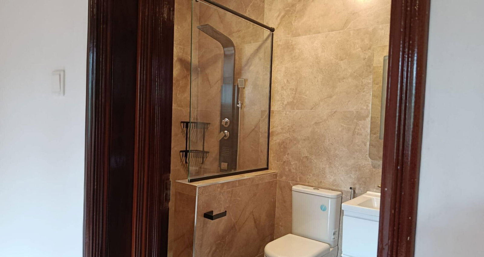 Half Acre 5BR Haven at KSh 640K