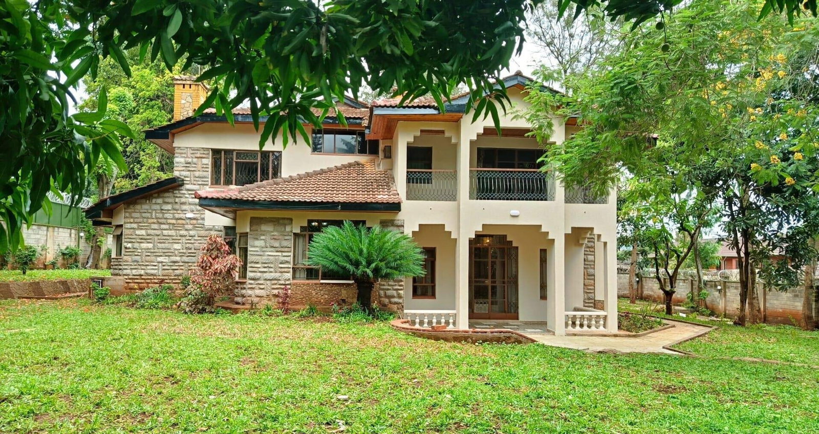 Half Acre 5BR Haven at KSh 640K