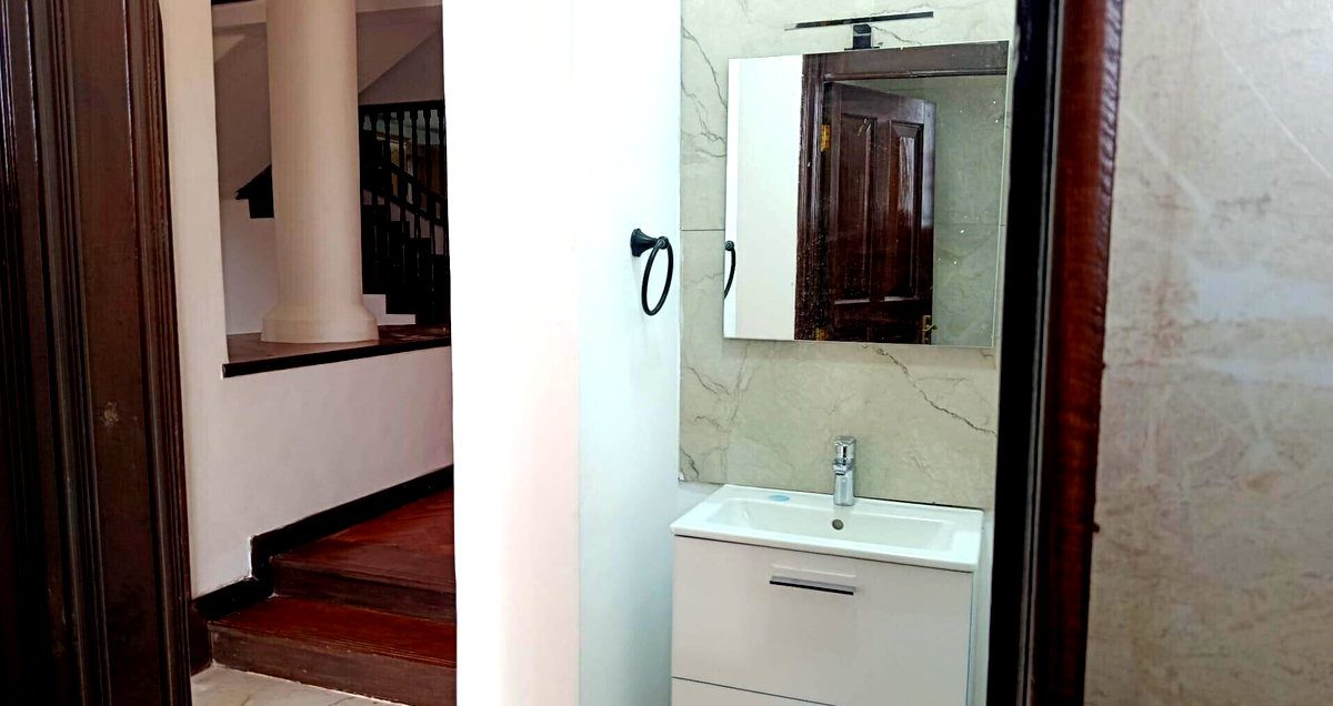 Half Acre 5BR Haven at KSh 640K