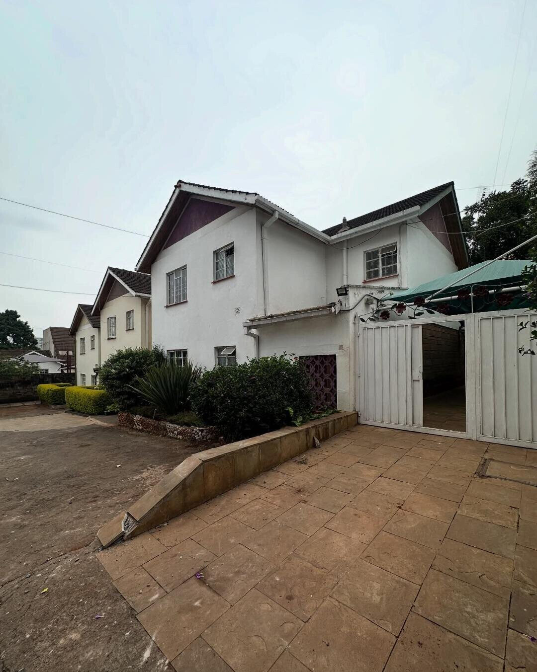 4BR Townhouse with Rooftop Terrace & DSQ - Kileleshwa