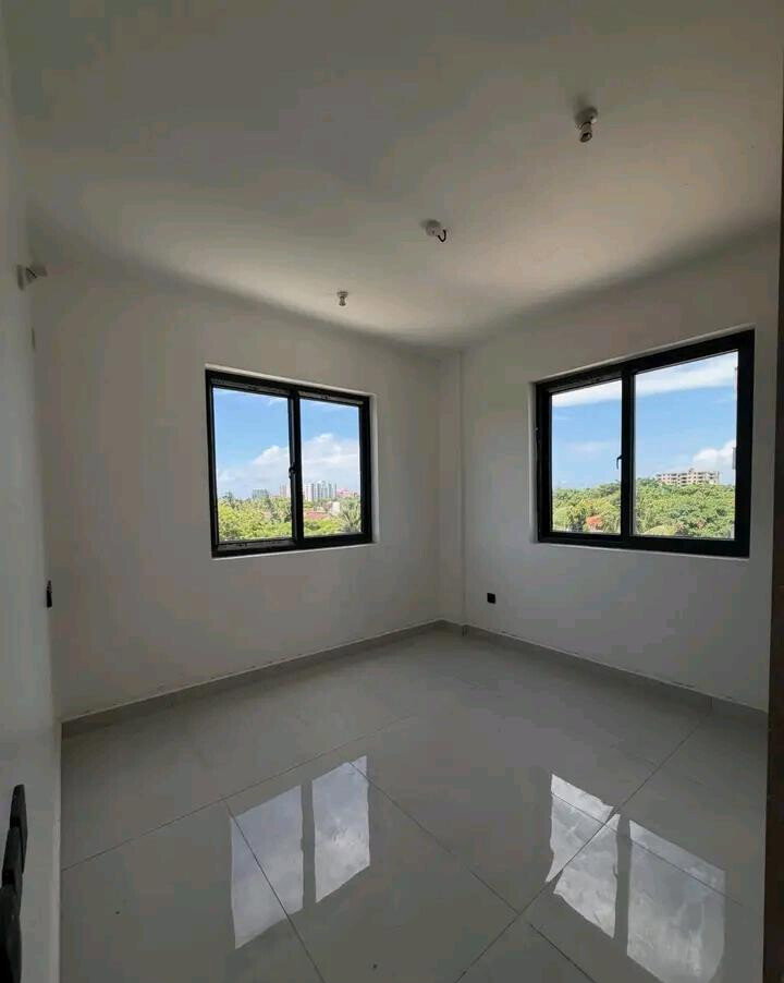 3BR Luxury Apartment with Pool & Beach Access - Nyali, Mombasa