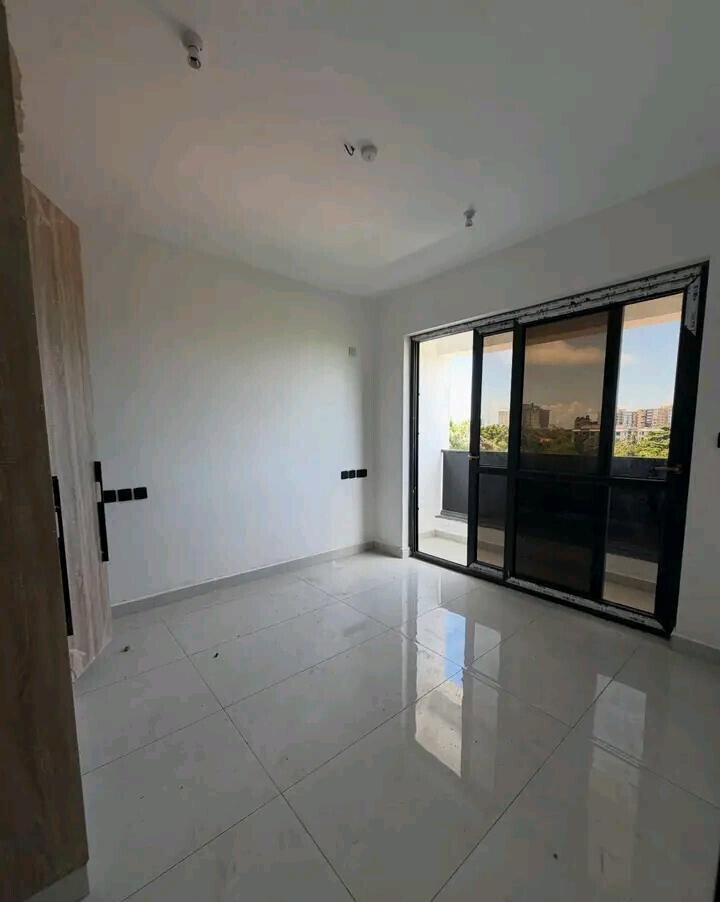 3BR Luxury Apartment with Pool & Beach Access - Nyali, Mombasa