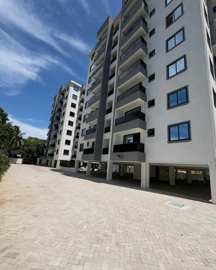 3BR Luxury Apartment with Pool & Beach Access - Nyali, Mombasa