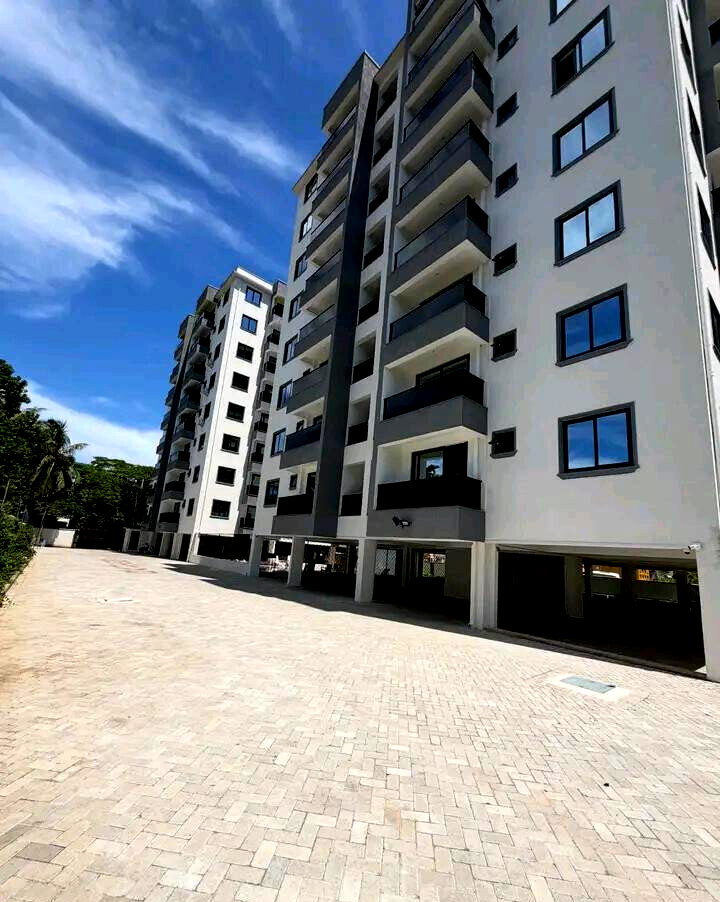 3BR Luxury Apartment with Pool & Beach Access - Nyali, Mombasa