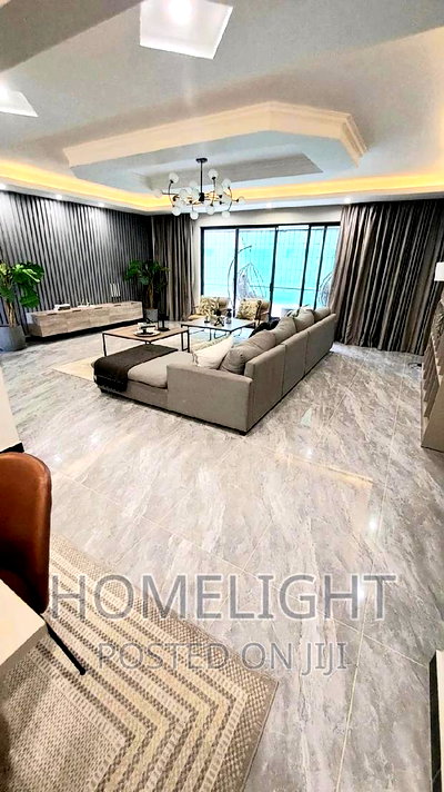 5bdrm Apartment in Lavington for sale - Image 2
