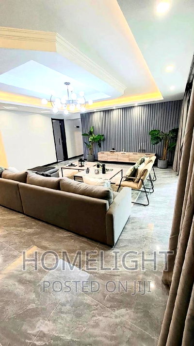 5bdrm Apartment in Lavington for sale - Image 3