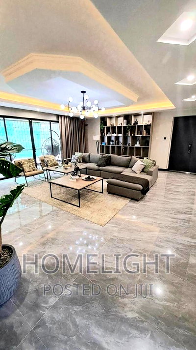 5bdrm Apartment in Lavington for sale - Image 1