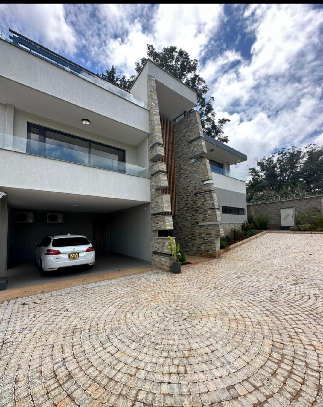 6-Ensuite Villa with Lift, Generator & Clubhouse - Lower Kabete