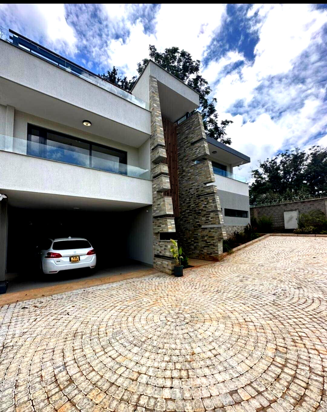 6-Ensuite Villa with Lift, Generator & Clubhouse - Lower Kabete