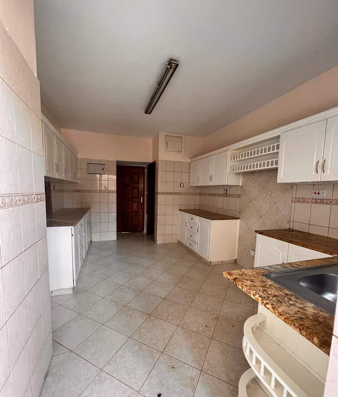 5-Bed Townhouse with Gym, Pool & Garden - Lavington Gated Community