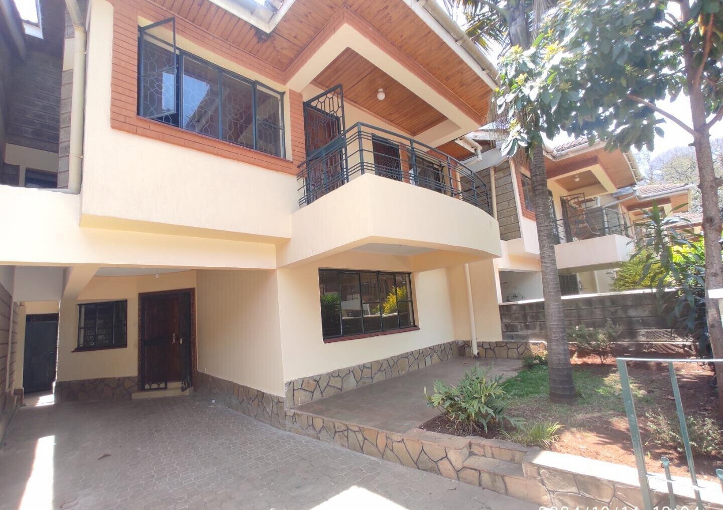 5-Ensuite Townhouse with Pool & Kids' Play Area - Lavington Gated