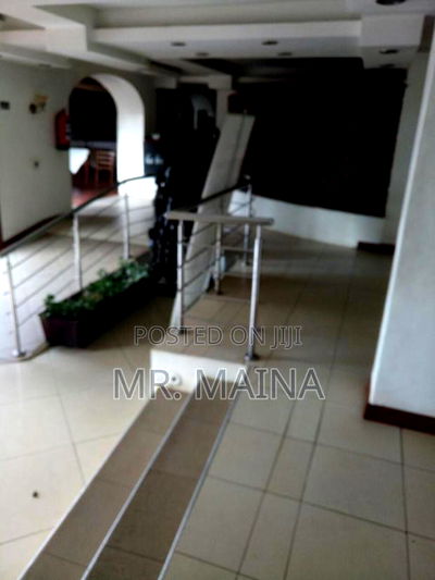 3 Star Hotel in Upperhill - Image 1