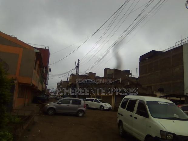 2bdrm Block of Flats in Kangundo Road, Komarock for sale