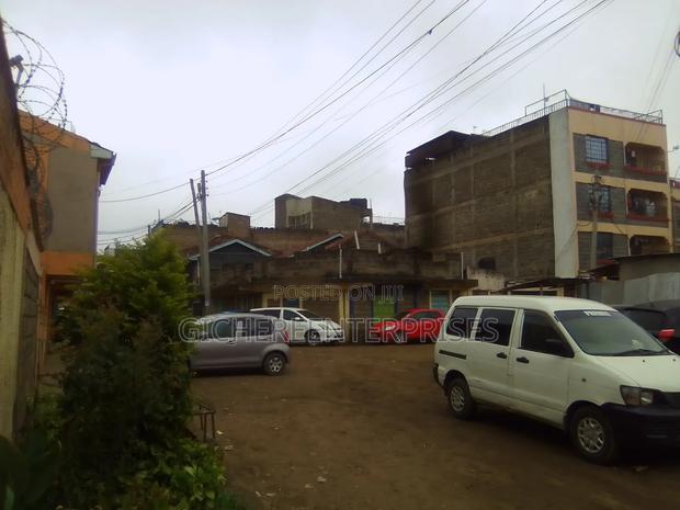 2bdrm Block of Flats in Kangundo Road, Komarock for sale