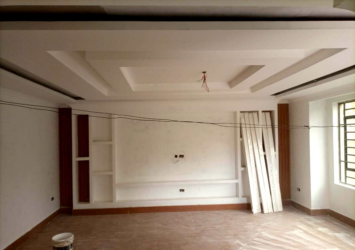 90% Complete 4BR All-Ensuite Townhouse with 20K Tank - Membley