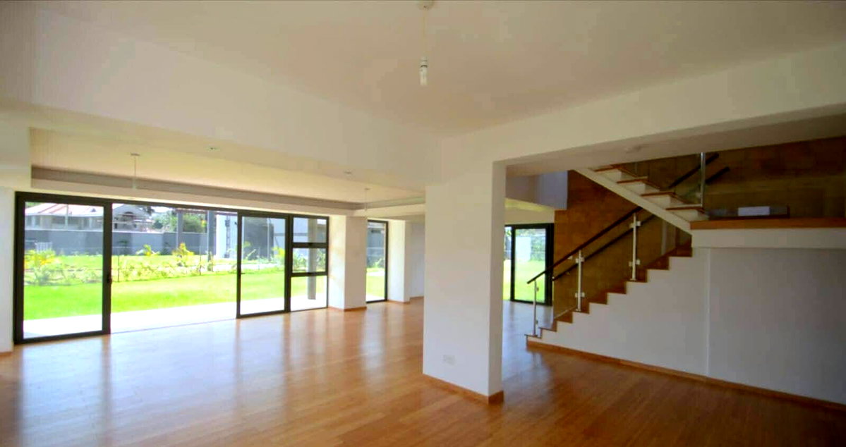 4BR All-Ensuite Townhouse with Solar & Borehole – Garden Estate