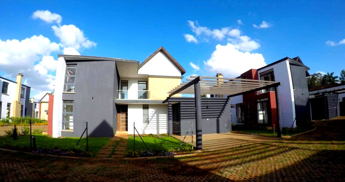 4BR All-Ensuite Townhouse with Solar & Borehole – Garden Estate