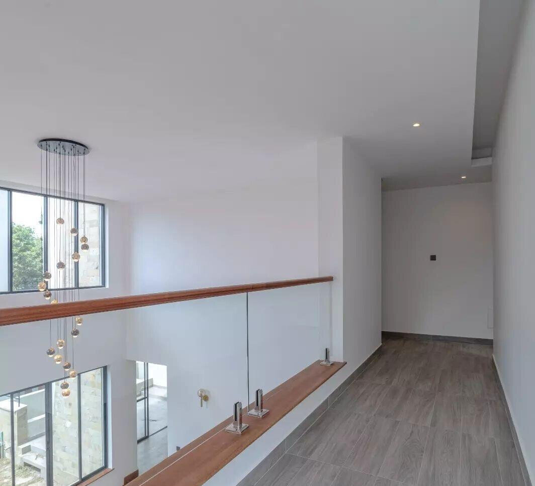 Ultra-Modern 5-Bed Townhouse in Exclusive Gated Community - Lavington