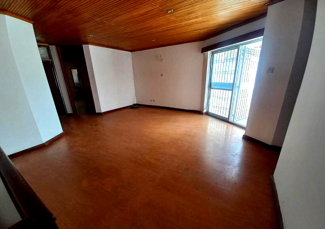5-Bed Townhouse with 3 SQ Rooms & Security Office - Westlands