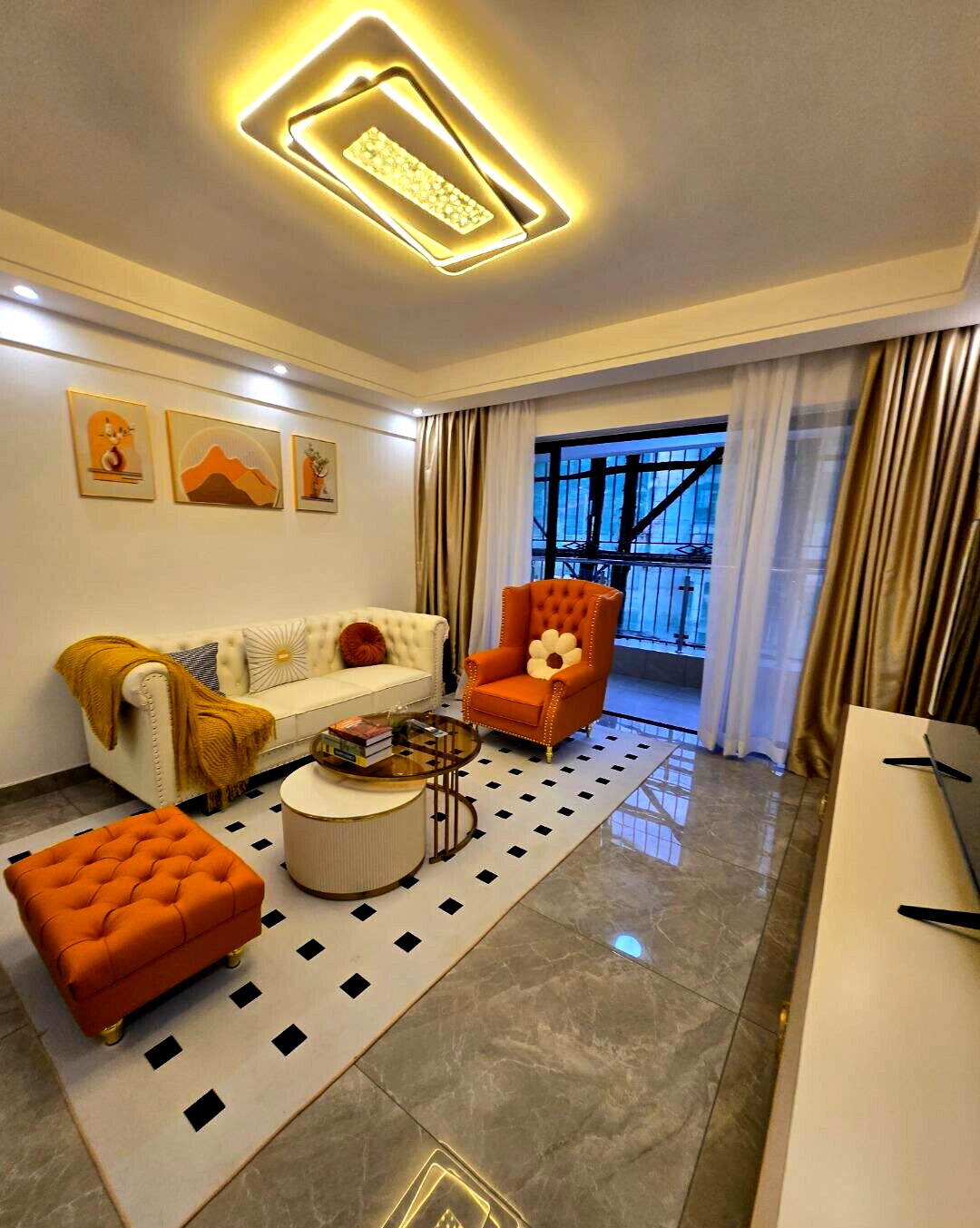 2BR at Crescent Residency with Coffee Lodge & Pool - Kileleshwa