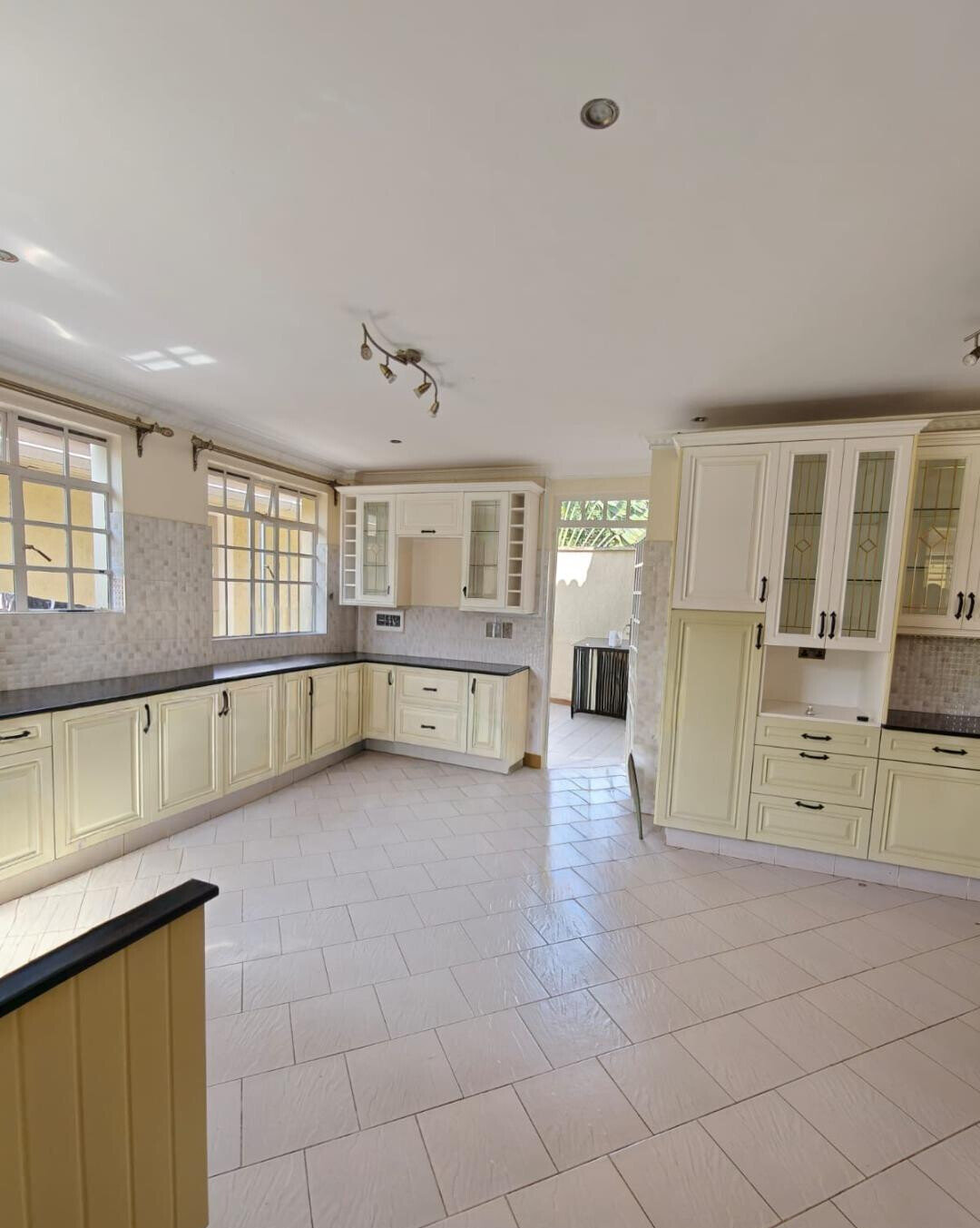KSh 400K 4BR Garden Oasis