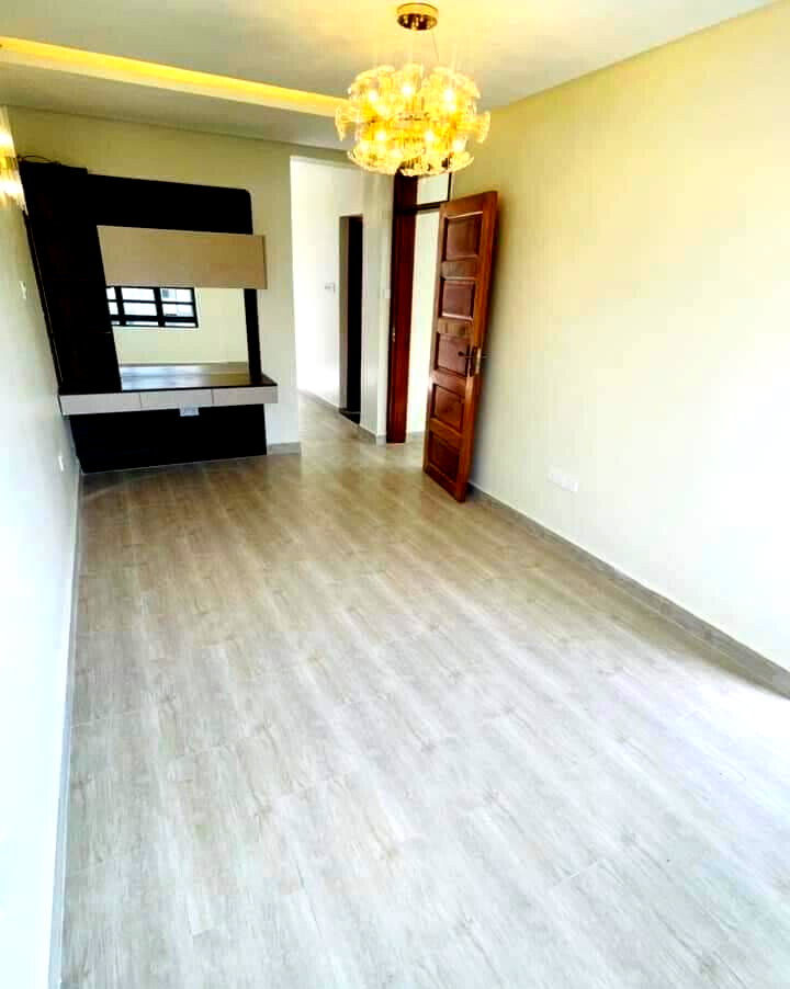 4BR Townhouse with Private Office & Roof Terrace - Kamakis