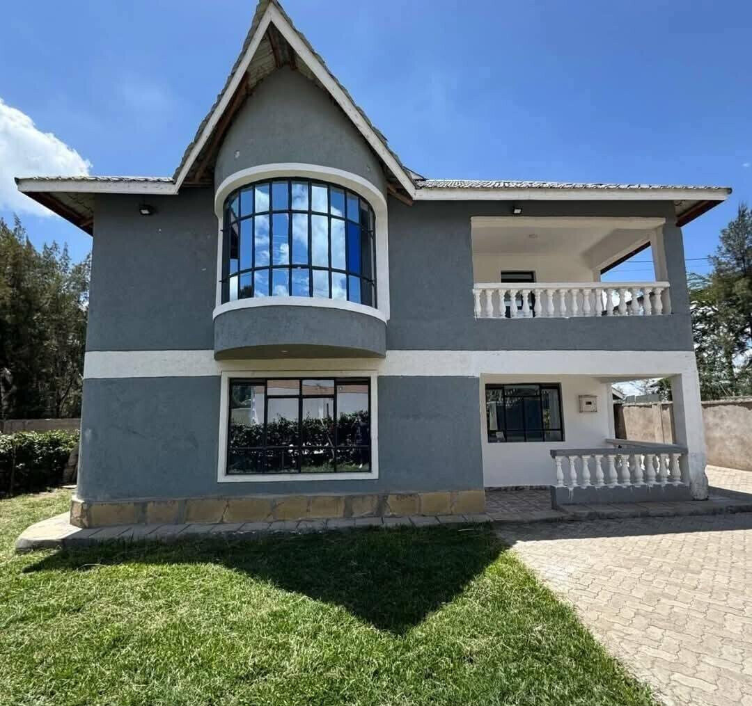 4BR All-Ensuite Townhouse with DSQ & Borehole - Kitengela