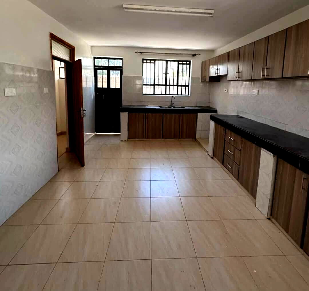 4BR All-Ensuite Townhouse with DSQ & Borehole - Kitengela